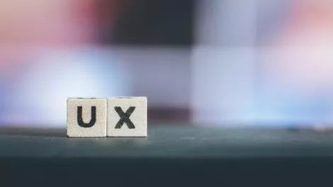Online relations: the user experience