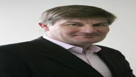 Vodafone lures Farmside chief exec