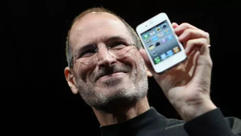Apple opens Shanghai and Beijing stores