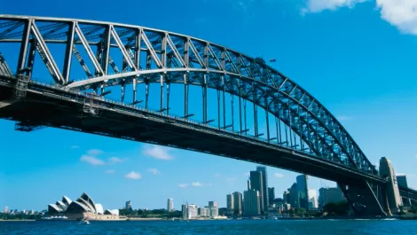 Huawei CEO strengthens ties Down Under