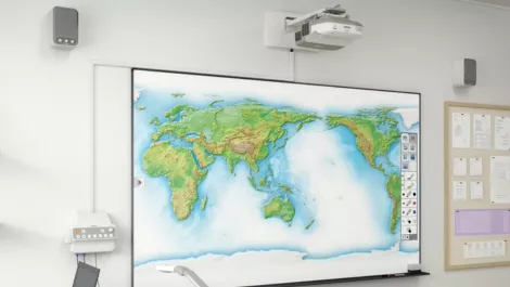 Epson projectors to include SMART Notebook software