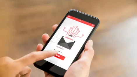 Top tips to avoid downloading malicious online banking apps
