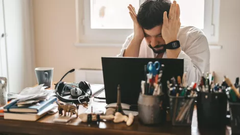 Employer micromanagement during pandemic harming relationships - study
