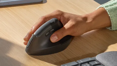 Hands-on Review: Logitech Lift vertical ergonomic wireless mouse