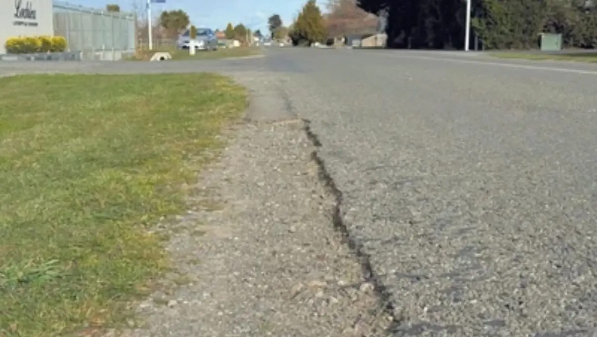 Footpath petition questioned; Councillor says he unknowingly signed it